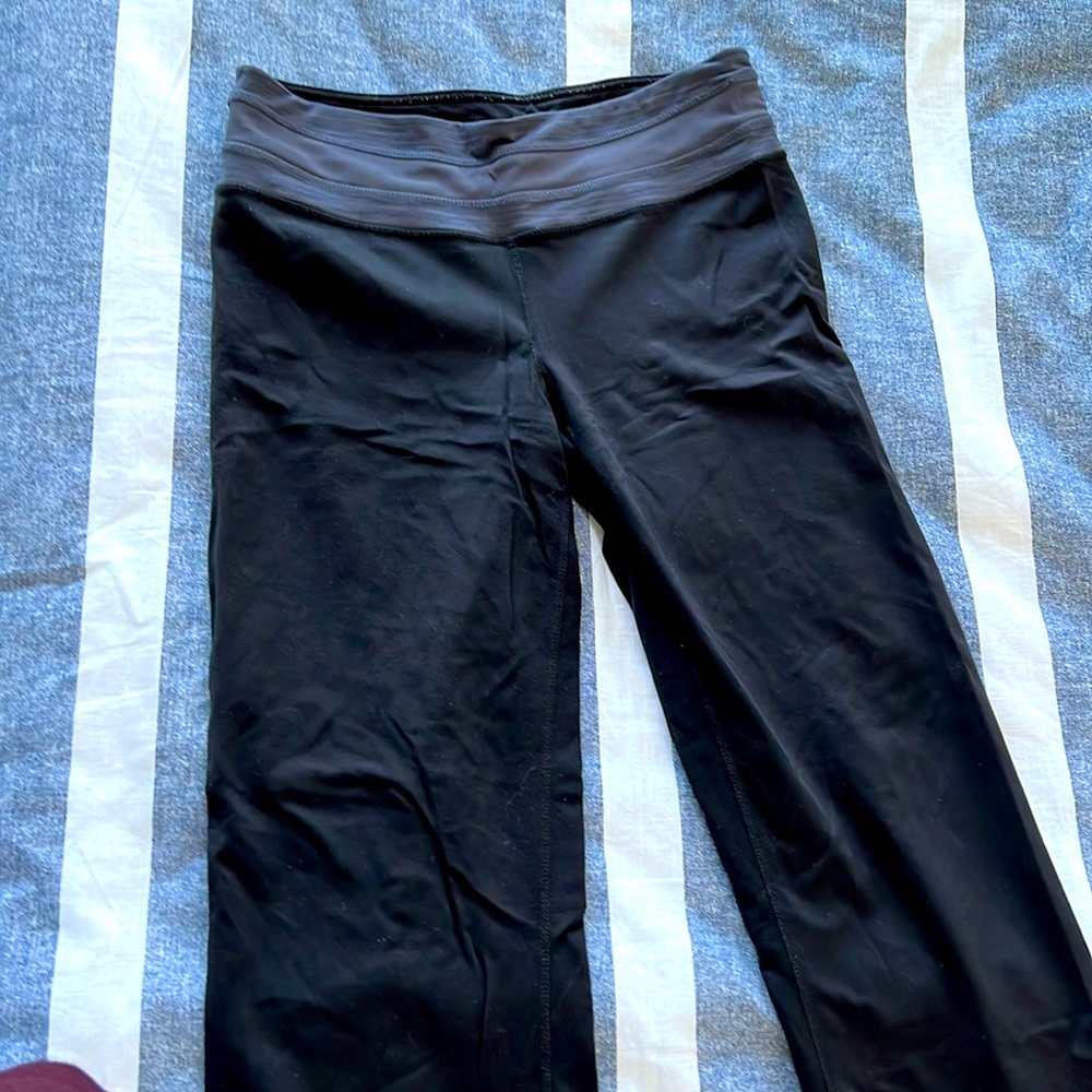 Kirkland Signature Stretchable Reversible Yoga Pants with Flare; Short Small